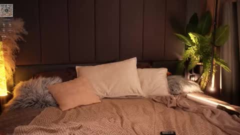 Snapshot of kinkylina_ chatting on 10.09.25 kinkylina_ online show from 10.09.25