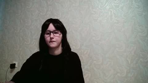 Snapshot of kinkyxgrey chatting on 09.28.25 KinkyxGrey online show from 09.28.25