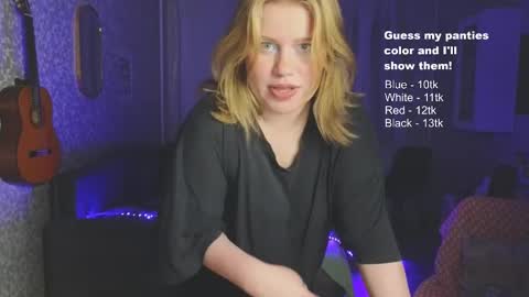 Snapshot of kira_citro chatting on 09.13.25 Kira NEXT STREAM December 4 5pm CET 11am EST online show from 09.13.25