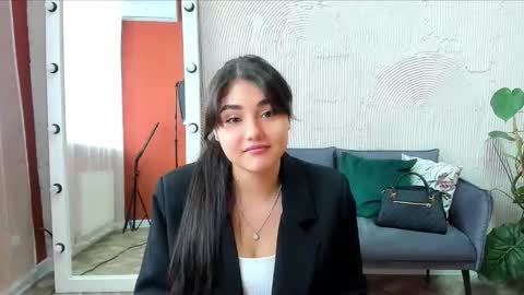 Snapshot of kira_foxy999 chatting on 10.15.25 kira_foxy999 online show from 10.15.25