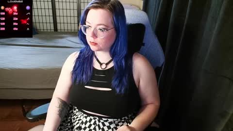 Snapshot of kiraspitqueen chatting on 01.17.25 KiraSpitQueen online show from 01.17.25