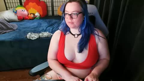 Snapshot of kiraspitqueen chatting on 03.12.25 KiraSpitQueen online show from 03.12.25