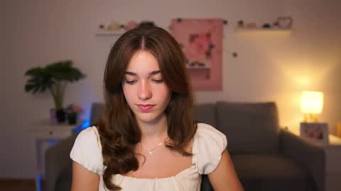 Snapshot of kissiecat chatting on 09.19.25 Sisi online show from 09.19.25