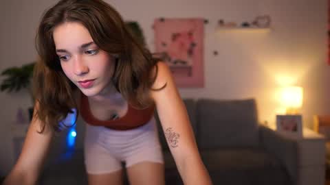 Snapshot of kissiecat chatting on 09.21.25 Sisi online show from 09.21.25