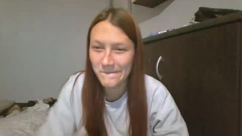 Snapshot of kiti_kitiss chatting on 09.27.25 kiti_kitiss online show from 09.27.25