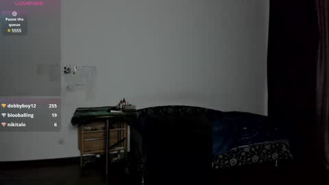 Snapshot of kitsunemoon chatting on 01.08.25 Kitsune online show from 01.08.25