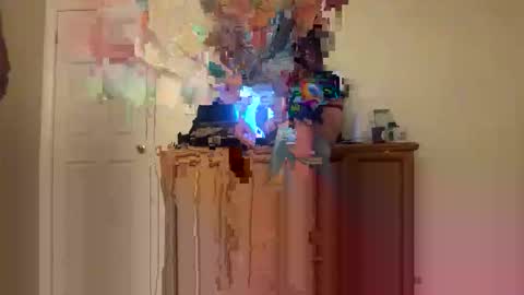 Snapshot of kitten_gone_wild chatting on 11.10.25 exploding kitten online show from 11.10.25