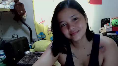 Snapshot of kittlyn chatting on 10.01.25 kittlyn online show from 10.01.25