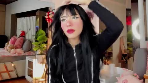 Snapshot of kitty_eliffe chatting on 09.17.25 kitty online show from 09.17.25