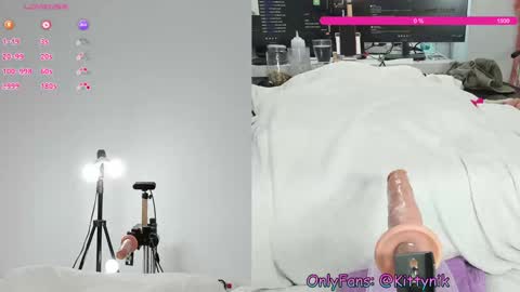 Snapshot of kitty_nikita chatting on 01.09.25 Kitty Nikita online show from 01.09.25