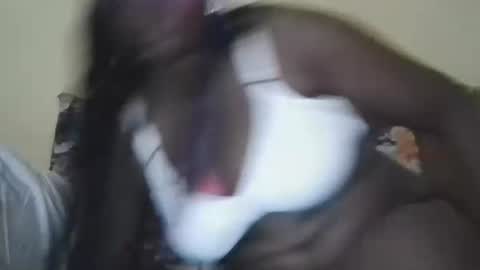 Snapshot of kitty_super chatting on 09.30.25 kitty_super online show from 09.30.25