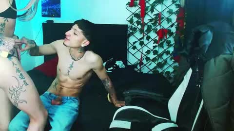 Snapshot of kitty_vaal chatting on 10.03.25 kitty_vaal online show from 10.03.25