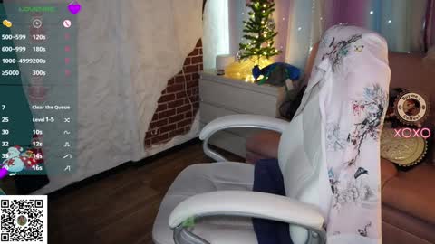 Snapshot of kittygrey chatting on 12.20.24 Samantha Grey online show from 12.20.24