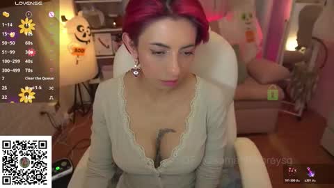 Snapshot of kittygrey chatting on 10.24.25 Samantha Grey online show from 10.24.25