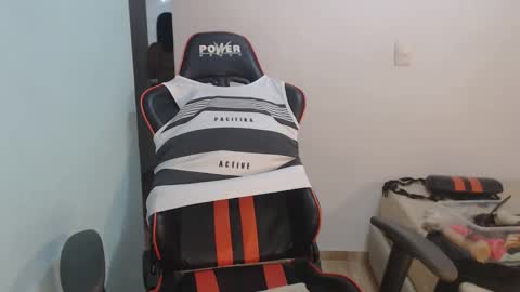 klauss 123 online show from 02.04.25