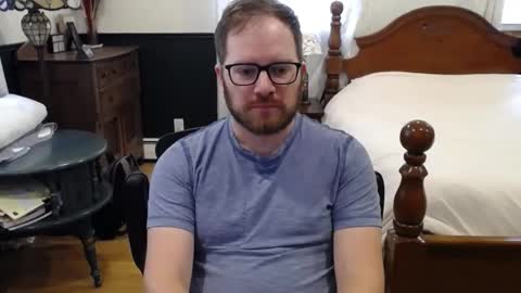 Snapshot of km0079 chatting on 09.21.25 Kris online show from 09.21.25