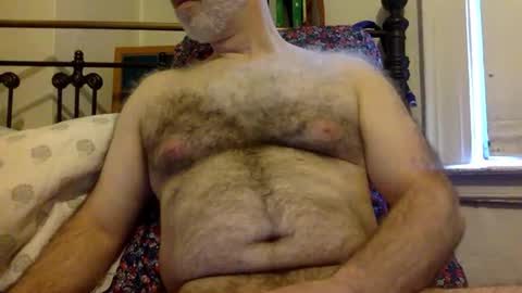 Snapshot of knbnyc chatting on 02.24.25 knbnyc online show from 02.24.25