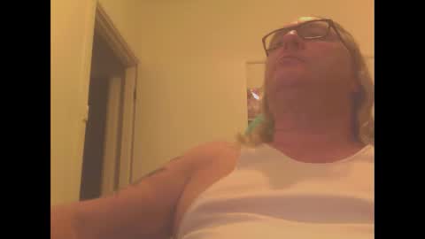 Snapshot of knobout chatting on 01.23.25 knobout online show from 01.23.25