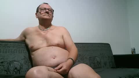 Snapshot of komputer123456789 chatting on 12.25.24 Bogdan online show from 12.25.24