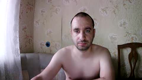 Snapshot of kostua31 chatting on 11.14.25 kvg-1994 online show from 11.14.25