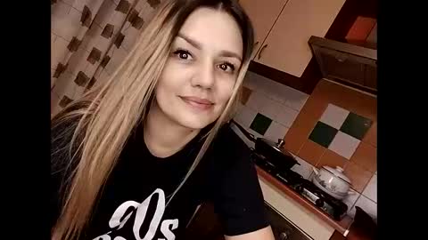 Snapshot of krisssexi chatting on 01.27.25 KrissSexi online show from 01.27.25