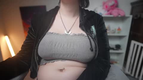 Snapshot of krystalsyxx chatting on 02.15.25 Krystal Syx online show from 02.15.25