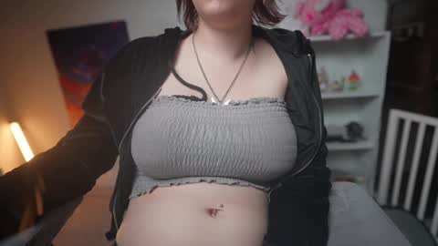 Snapshot of krystalsyxx chatting on 03.02.25 Krystal Syx online show from 03.02.25