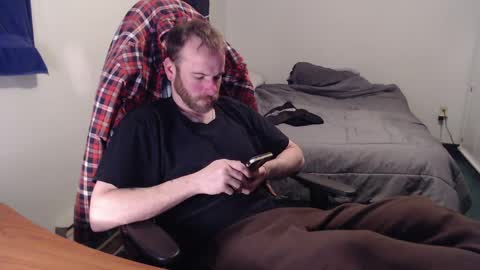 Snapshot of kuggy570 chatting on 02.27.25 Kuggy online show from 02.27.25