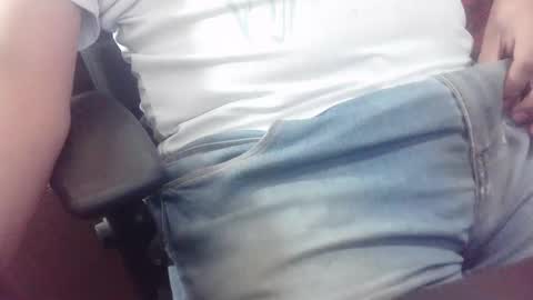 Snapshot of kunahub17 chatting on 09.13.25 kunahub17 online show from 09.13.25