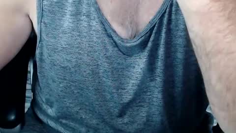 Snapshot of kwib34 chatting on 10.12.25 kwib34 online show from 10.12.25