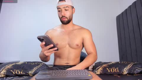 Snapshot of kyle_collinz chatting on 09.20.25 Kyle collinz online show from 09.20.25