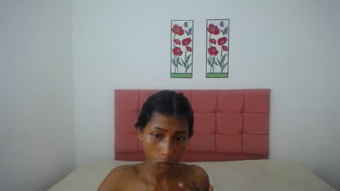 Snapshot of kylie_hot34 chatting on 12.29.24 kylie_hot34 online show from 12.29.24