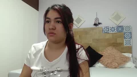 Snapshot of kyliiebaker chatting on 01.24.25 Kylie online show from 01.24.25