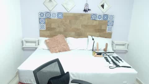 Snapshot of kyliiebaker chatting on 01.26.25 Kylie online show from 01.26.25