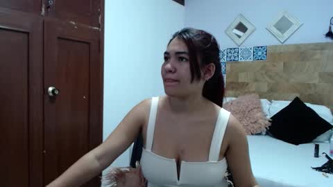 Snapshot of kyliiebaker chatting on 01.29.25 Kylie online show from 01.29.25