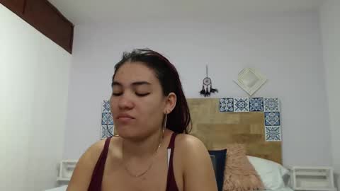 Snapshot of kyliiebaker chatting on 03.07.25 Kylie online show from 03.07.25