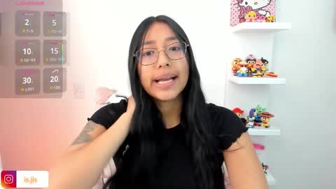 Snapshot of kyy_isa chatting on 09.11.25 IG  online show from 09.11.25