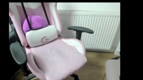 Snapshot of lady_lyanna chatting on 02.15.25 Lady Lyanna online show from 02.15.25