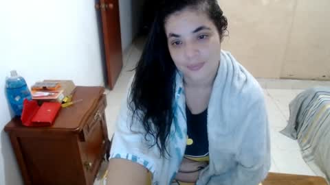 Snapshot of ladydeathz chatting on 01.12.25 ladydeathz online show from 01.12.25