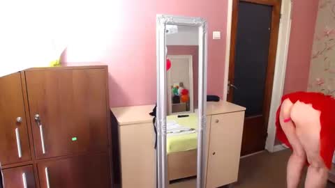 Snapshot of ladymariahx chatting on 12.27.24 ladymariahx online show from 12.27.24