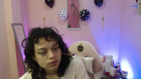 Ladywawy  online show from 10.06.25