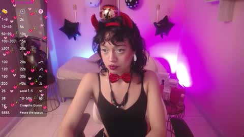 Ladywawy  online show from 10.16.25