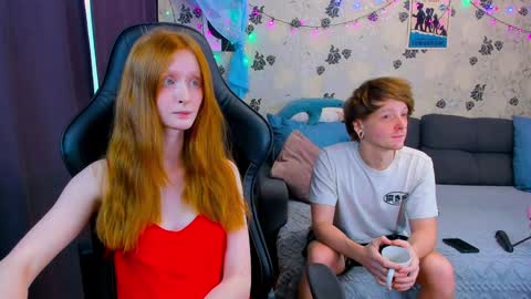 Snapshot of laksmrrr chatting on 12.17.24 Lu Alex online show from 12.17.24