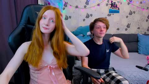 Snapshot of laksmrrr chatting on 12.18.24 Lu Alex online show from 12.18.24