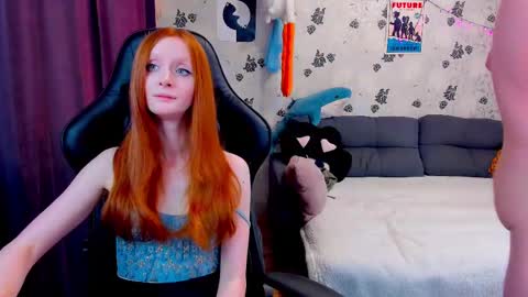 Snapshot of laksmrrr chatting on 02.21.25 Lu Alex online show from 02.21.25