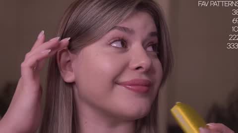 Snapshot of lana_rosy chatting on 12.19.24 Alana online show from 12.19.24