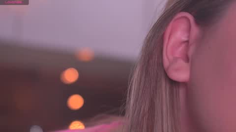 Snapshot of lana_rosy chatting on 01.08.25 Alana online show from 01.08.25