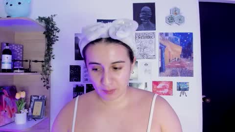 Snapshot of lanaherondale_ chatting on 10.05.25 lanaherondale_ online show from 10.05.25