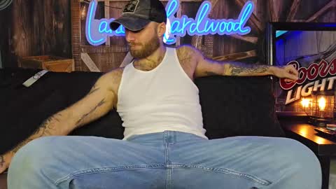 Snapshot of lancehardwood222 chatting on 03.08.25 LANCE online show from 03.08.25