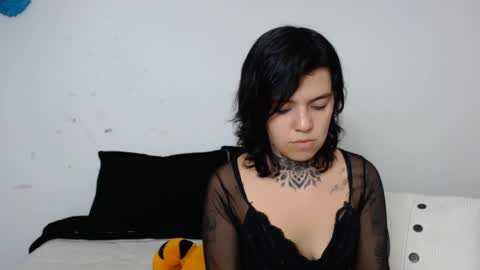 Snapshot of lannie_gonzales chatting on 01.15.25 LANNIE online show from 01.15.25